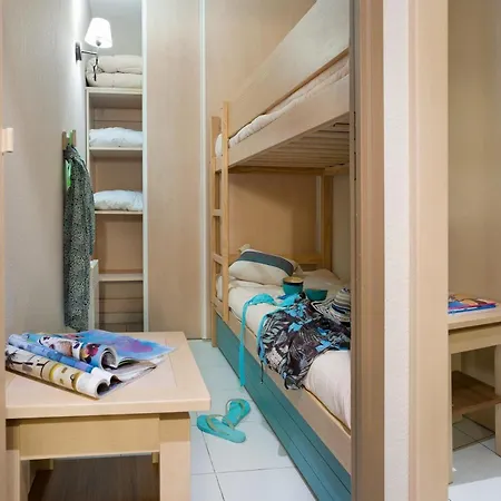 Cap Hermes 2p3/4p Std * Fréjus
